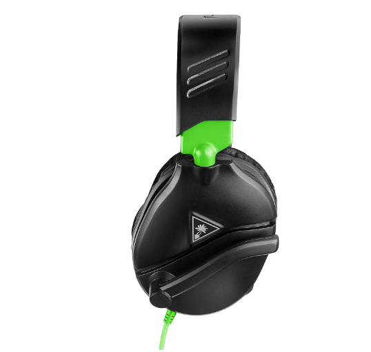 il y a un Micro casque Gamer turtle beach recon 70 de couleur noir et vert